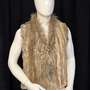 Luxurious Knitted Real Finn Raccoon Fur Vest – Sleeveless Women's Jacket